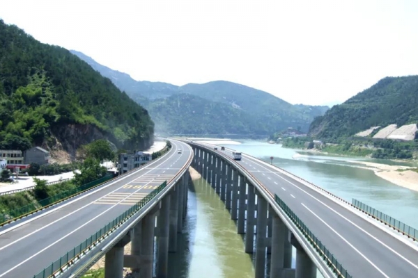 2024十一國慶高速路免費時間規(guī)定