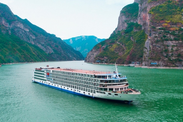 2025年春節期間世紀游輪有哪些航次，價格是多少，怎么預定？