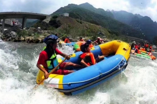 兒童和老人可以參加朝天吼漂流嗎?有什么限制條件?