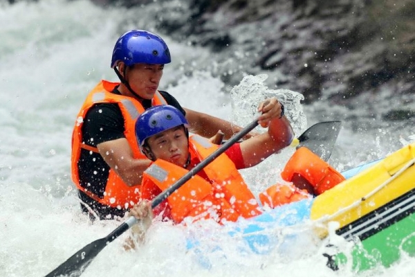 從宜昌市區(qū)怎么去朝天吼漂流景區(qū)?大概需要多久?