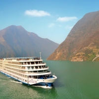 【星際水晶號游輪】重慶至宜昌4天3晚，暢玩三峽勝景