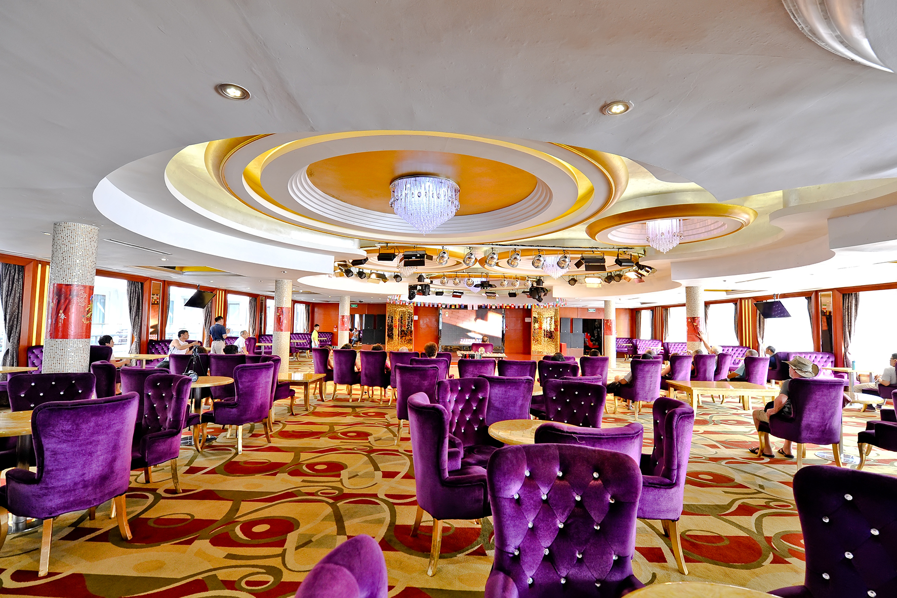 長二5樓多功能廳