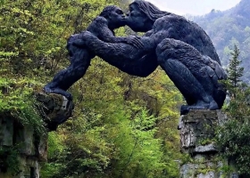 神農架跟團三日游，神農架三日游花費多少？含旅游用車，含大九湖景交，含神農架套票（神農頂 、大九湖 、官門山 、 天生橋）