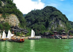 交運(yùn)兩壩一峽三峽人家+瀑布金獅洞二日游,556元一票暢玩(優(yōu)惠政策+行程安排)