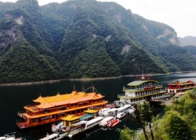 宜昌醉基礎(chǔ)的二日游推薦>>清江畫廊+人家大壩全景二日游