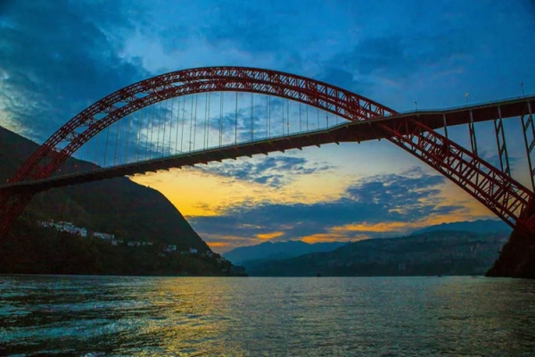 還不知道總統(tǒng)六號游輪經(jīng)過景點有哪些嗎?一篇文章告訴你!