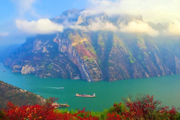 長(zhǎng)江三峽總統(tǒng)七號(hào)游輪適合老人孩子出行嗎?